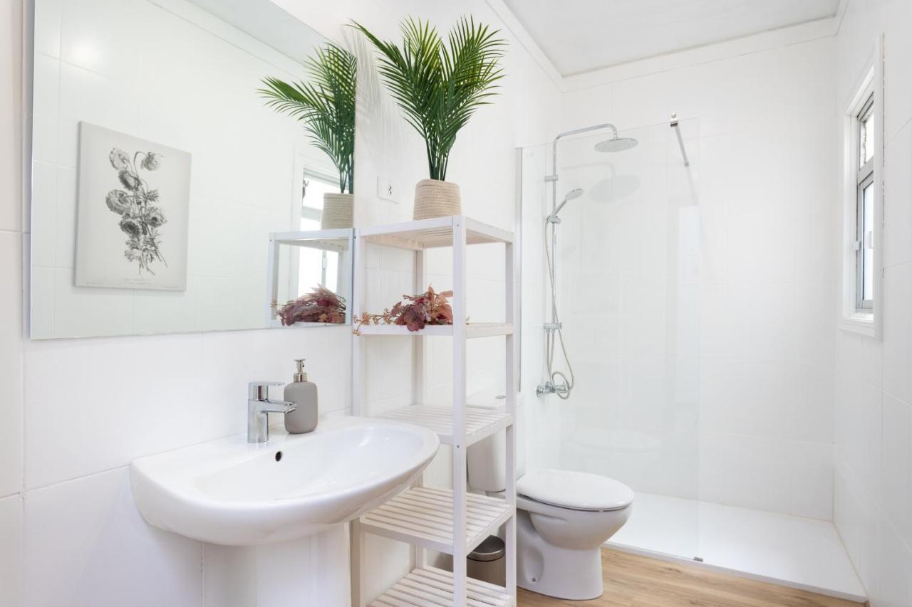 Eden Rentals 103 Surfy Stylish Bed&Coffee Room Granadilla De Abona Bagian luar foto